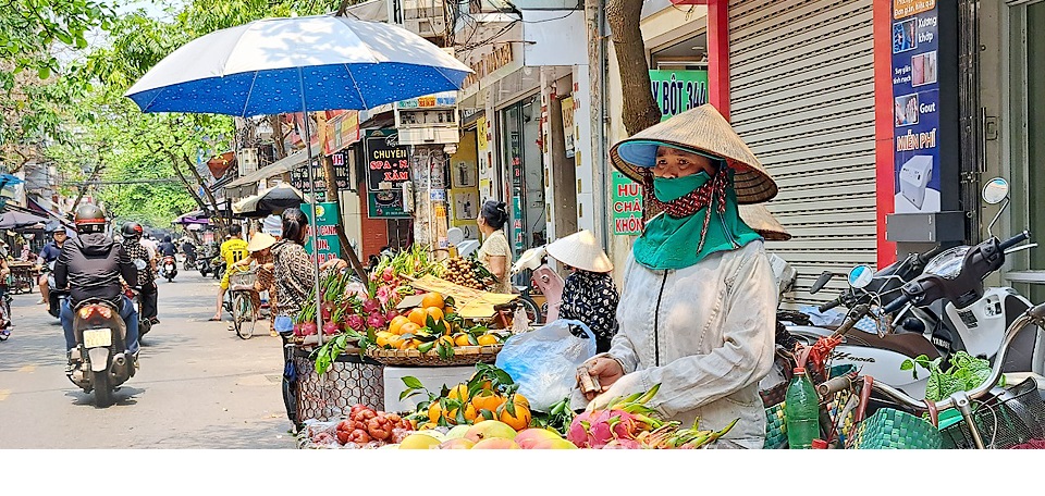 kinh doanh tự phát và hàng rong mất an toàn thực phẩm